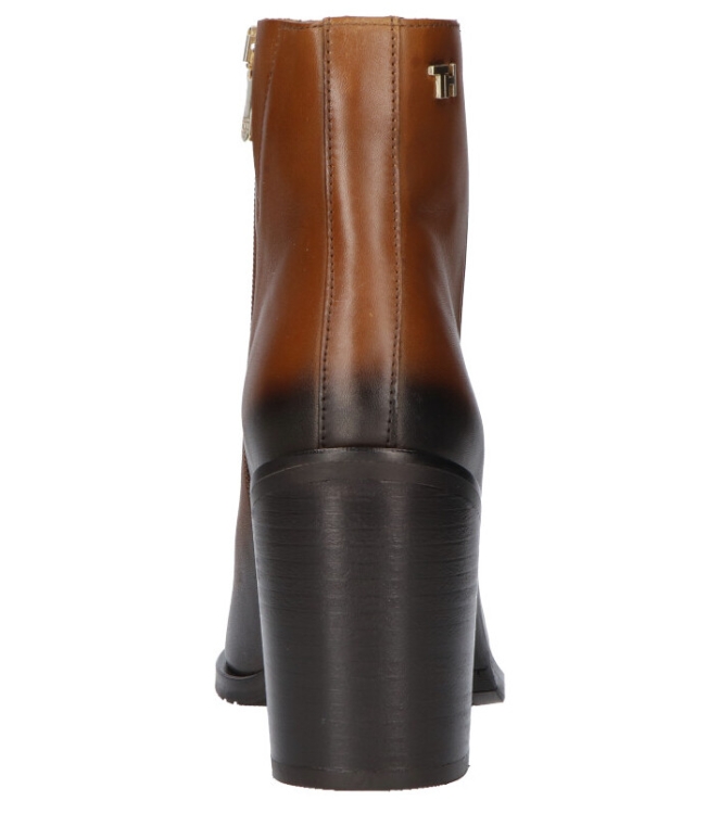 Tommy Hilfiger Tommy Hilfiger Enkellaars <span>FW0FW05164 GOW</span> GOW Pumpkin paradise Tommy Hilfiger Enkellaars <span>FW0FW05164 GOW</span> FW0FW05164 GOW cognac - www.bremmerschoenen.pro - Bremmer Schoenen