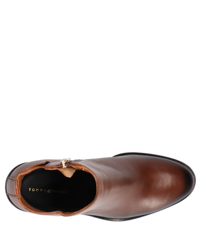Tommy Hilfiger Tommy Hilfiger Enkellaars <span>FW0FW05164 GOW</span> GOW Pumpkin paradise Tommy Hilfiger Enkellaars <span>FW0FW05164 GOW</span> FW0FW05164 GOW cognac - www.bremmerschoenen.pro - Bremmer Schoenen