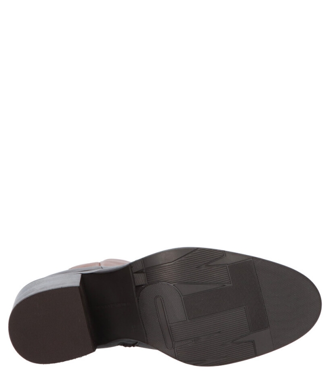 Tommy Hilfiger Tommy Hilfiger Enkellaars <span>FW0FW05164 GOW</span> GOW Pumpkin paradise Tommy Hilfiger Enkellaars <span>FW0FW05164 GOW</span> FW0FW05164 GOW cognac - www.bremmerschoenen.pro - Bremmer Schoenen