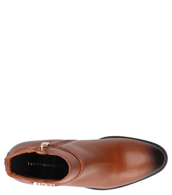 Tommy Hilfiger Tommy Hilfiger Enkellaars <span>FW0FW05196 GOW</span> GOW Pumpkin paradise Tommy Hilfiger Enkellaars <span>FW0FW05196 GOW</span> FW0FW05196 GOW cognac - www.bremmerschoenen.pro - Bremmer Schoenen