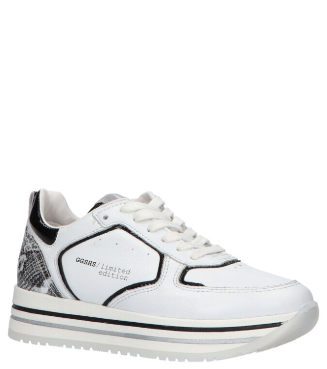 Giga Giga sneaker <span>G3686 A11L17</span> A11L17 velvet white/ verniz preto Giga sneaker <span>G3686 A11L17</span> G3686 A11L17 wit - www.bremmerschoenen.pro - Bremmer Schoenen