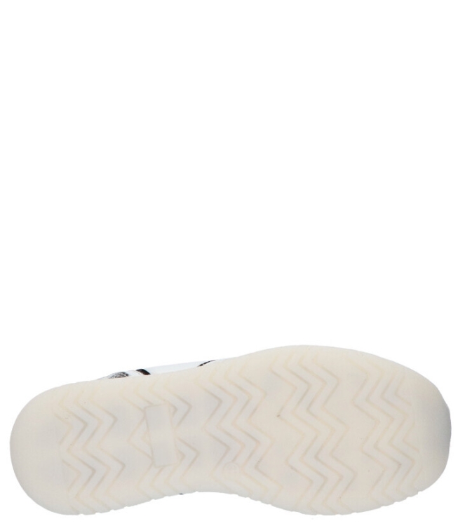 Giga Giga sneaker <span>G3686 A11L17</span> A11L17 velvet white/ verniz preto Giga sneaker <span>G3686 A11L17</span> G3686 A11L17 wit - www.bremmerschoenen.pro - Bremmer Schoenen