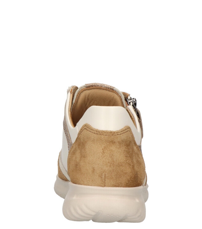 Hartjes Hartjes sneaker <span>162.1131 07/32 Breeze</span> 07/32 sattel beige Hartjes sneaker <span>162.1131 07/32 Breeze</span> 162.1131 07/32 Breeze beige - www.bremmerschoenen.pro - Bremmer Schoenen