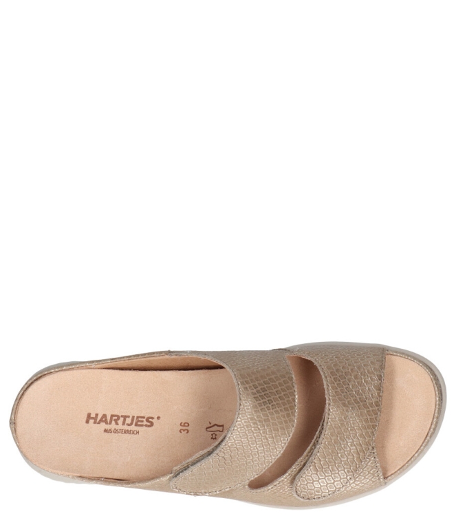 Hartjes Hartjes slipper <span>122.1102 40/00 Breeze</span> 40/00 Gold Hartjes slipper <span>122.1102 40/00 Breeze</span> 122.1102 40/00 Breeze goud - www.bremmerschoenen.pro - Bremmer Schoenen