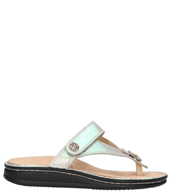 Finn Comfort Finn comfort teenslipper <span>81524 793297 Alexandria-S</span> Argento Finn comfort teenslipper <span>81524 793297 Alexandria-S</span> 81524 793297 Alexandria-S meerkleurig - www.bremmerschoenen.pro - Bremmer Schoenen