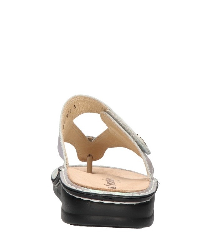 Finn Comfort Finn comfort teenslipper <span>81524 793297 Alexandria-S</span> Argento Finn comfort teenslipper <span>81524 793297 Alexandria-S</span> 81524 793297 Alexandria-S meerkleurig - www.bremmerschoenen.pro - Bremmer Schoenen