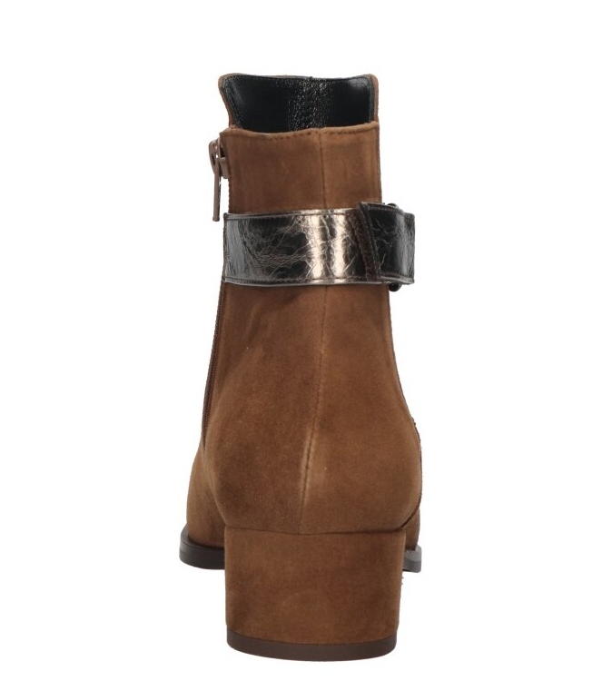 Volare Volare enkellaars <span>VOL-2027 Marrone</span> Camoscio Marrone Laminato Canna Fucile Volare enkellaars <span>VOL-2027 Marrone</span> VOL-2027 Marrone cognac - www.bremmerschoenen.pro - Bremmer Schoenen