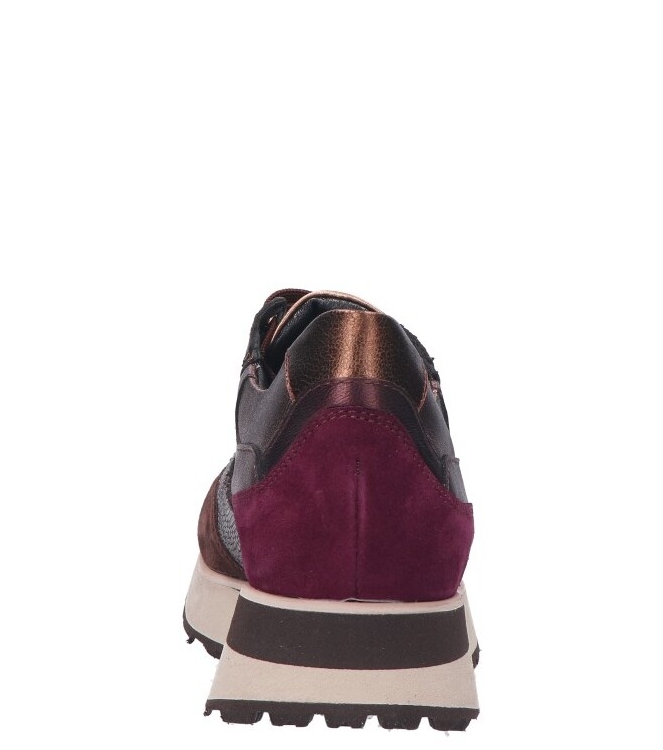 Footnotes Footnotes sneaker <span>30.002 7640 Elsa</span> Chevreau metalise brown combi Footnotes sneaker <span>30.002 7640 Elsa</span> 30.002 7640 Elsa bruin - www.bremmerschoenen.pro - Bremmer Schoenen