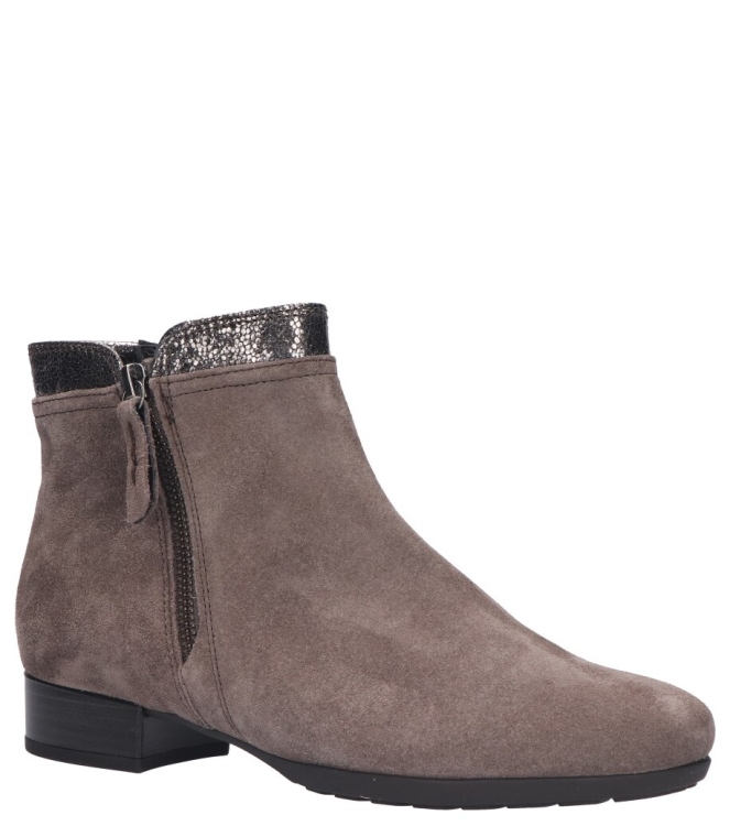 Gabor Gabor enkellaars <span>72.718.30</span> 30 mohair/bronc(Flau) Gabor enkellaars <span>72.718.30</span> 72.718.30 brons - www.bremmerschoenen.pro - Bremmer Schoenen