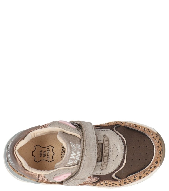 Shoesme Shoesme sneaker <span>ST24W008-D</span> Bronze Black Dots Shoesme sneaker <span>ST24W008-D</span> ST24W008-D brons - www.bremmerschoenen.pro - Bremmer Schoenen