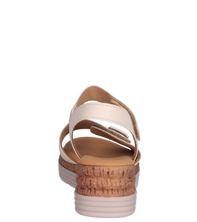 Gabor Gabor sandaal <span>82.700.52</span> 52 creme (uni+gold) Gabor sandaal <span>82.700.52</span> 82.700.52 wit - www.bremmerschoenen.pro - Bremmer Schoenen